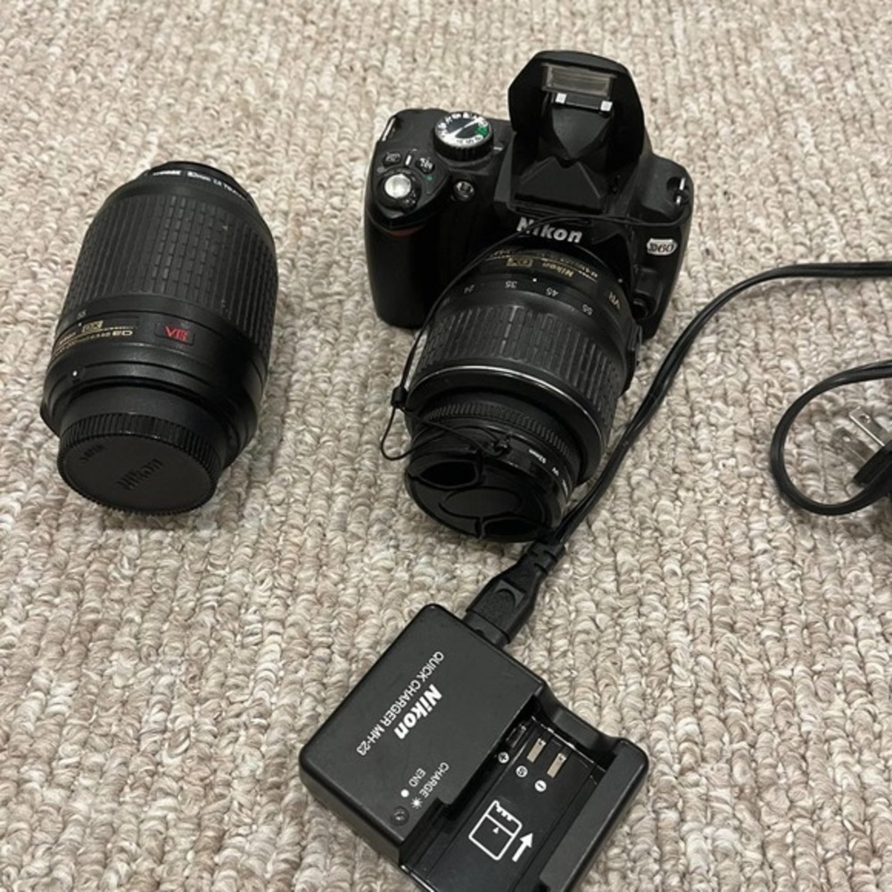 Nikon D60 10.2MP Digital SLR Camera + 55-200mm AF-S Nikkor 1:4-5.6 VR + …